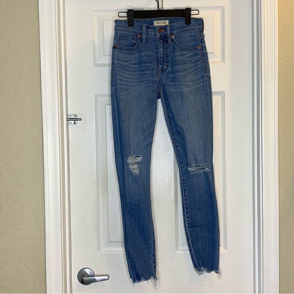 Madewell 9” High Rise Skinny Jeans Distressed Size 24
